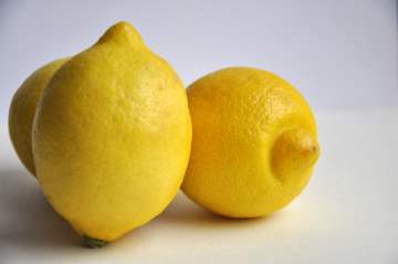 Zitrone unterstützt die Verdauung